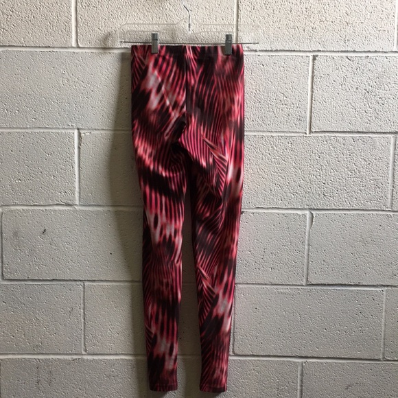 Track & field pink & black leggings sz s 57530 - Picture 2 of 4